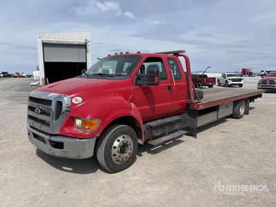 2011 Ford F-650 4x2 Extended Cab Tow Truck