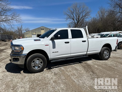 2021 Ram 2500 4x4 Crew Cab بيك اب