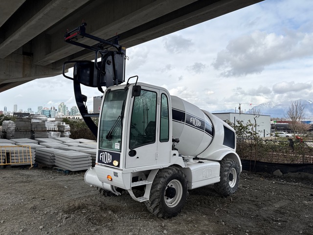 2022 Fiori BX14M Portable Concrete Mixer
