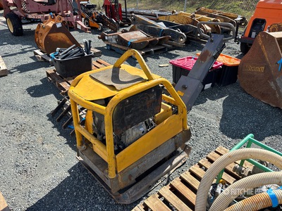 2011 Atlas Copco LG500 ضاغطة الألواح الاهتزازية