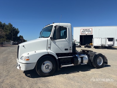 2014 Volvo VNM 4x2 S/A Day Cab Truck Tractor
