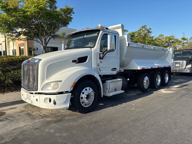 2020 Peterbilt 579 8x4 Tri/A Dump Truck