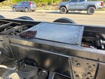 Underbody with Hydraulic Tank