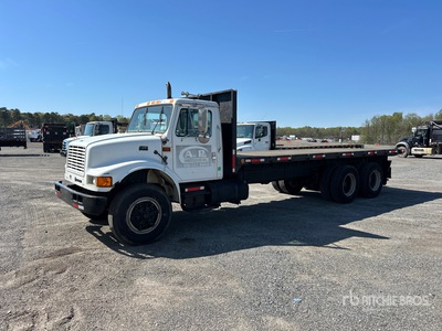1996 International F-4900 6x4 Flatbed Truck