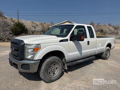 2015 Ford F-250 XL 4x4 Extended Cab Pickup