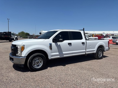 2017 Ford F-250 XL 4x2 Crew Cab Pickup