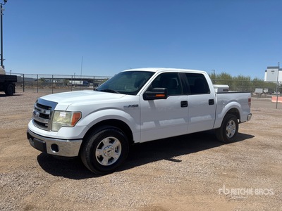 2014 Ford F-150 XLT 4x2 Crew Cab بيك اب