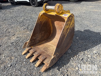 Sumitomo 950 mm Q/C Digging Excavator Bucket - Fits 15 - 20 ton