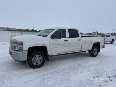 2015 Chevrolet 2500HD 4x4 Crew Cab Pickup