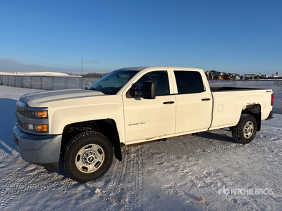 2015 Chevrolet 2500HD 4x4 Crew Cab Pickup