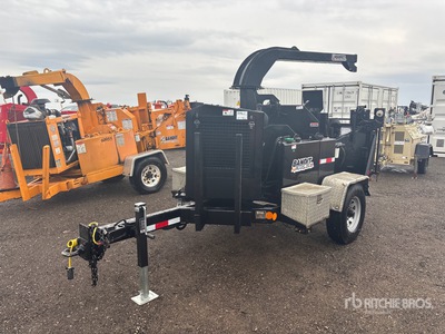 2015 Bandit 200XP Tow-Behind Wood Chipper