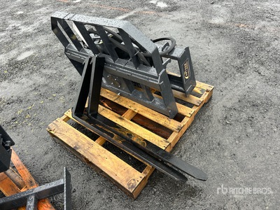 2026 ARTEER RPT-42L 42 in Rotating Hydraulic Skid Steer Forks (Unused)