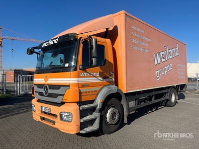 2013 Mercedes-Benz Axor 1833 4x2 Autocarro officina