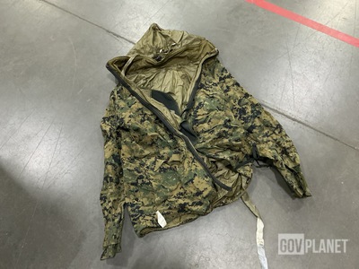(14) Camouflage Parkas