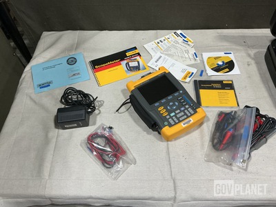 Fluke 196B Scope Meter