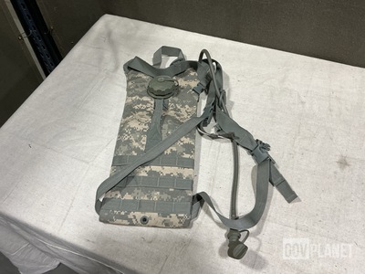 (408) Hydration System Carriers