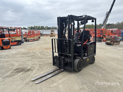 2023 Doosan BC25S-7 4300 lb Chariot Élévateur Électrique