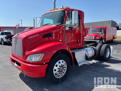 2013 Kenworth T370 4x2 S/A Day Cab Truck Tractor