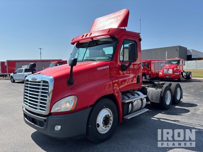 2012 Freightliner Cascadia 6x4 T/A Day Cab Truck Tractor