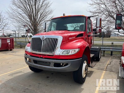 2010 International 4400 SBA 4x2 S/A Day Cab Truck Tractor