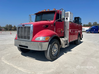 2014 Peterbilt PB337 4x2 Camion de servicios
