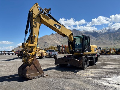 2011 Cat M322D 4x4 حفار متنقل