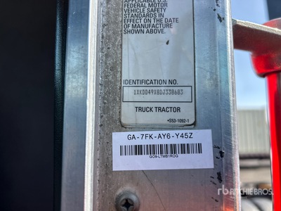 2013 Kenworth T800 6x4 T/A Day Cab Truck Tractor