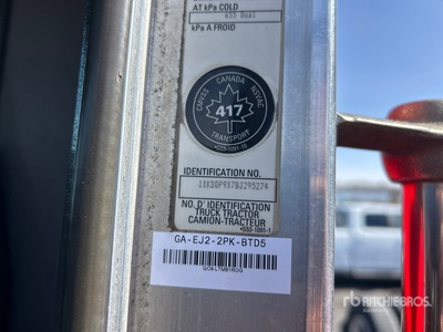 2011 Kenworth T800 6x4 T/A Day Cab Truck Tractor