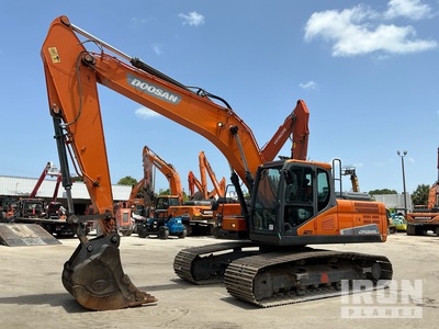 2021 (unverified) Doosan DX225LC-5 Tracked Excavator