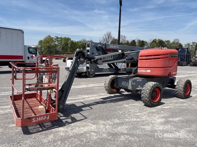 2016 Skyjack SJ46AJWD 4WD Diesel Articulating Boom Lift