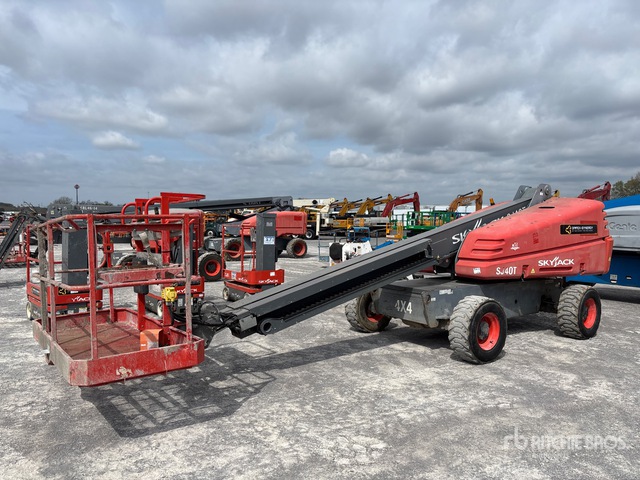 2015 Skyjack SJ40T 4WD Diesel Telescopic Boom Lift