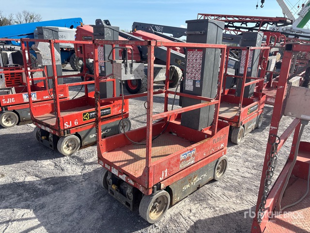 2016 Skyjack SJ16 Vertical Mast Lift