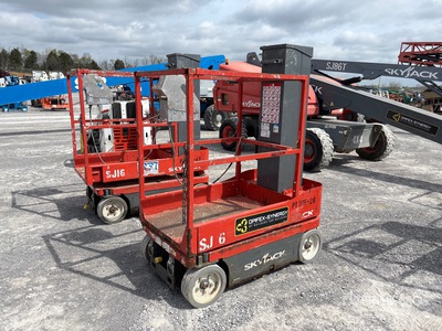 2016 Skyjack SJ16 Vertical Mast Lift