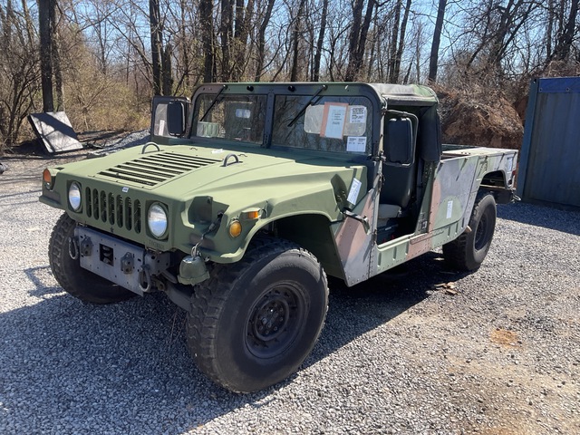 2004 AM General M1097A2 HMMWV 2 Door Soft Top w/Truck Body