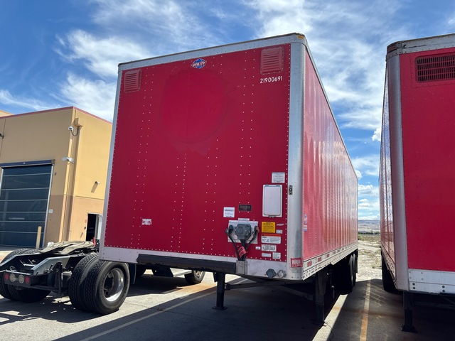 2019 Utility VS2DX 35 ft x 102 in T/A Van Trailer