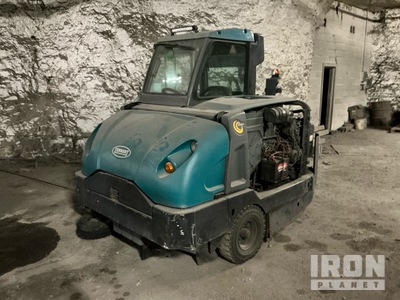 2013 Tennant S30 Ride-On Floor Scrubber (Inoperable)
