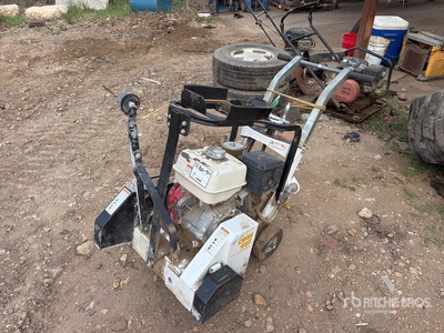 Diamond Product CC1200 Scie à béton à contrôle arrière