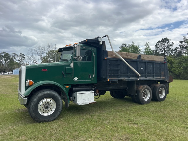 2011 Peterbilt 365 T/A Dump Truck 2011 Peterbilt 365 T/A Dump Truck