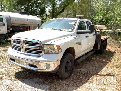 2018 RAM 3500 4x2 Crew Cab Flatbed Truck