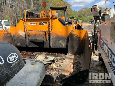 2019 Leeboy 8520 Track Asphalt Paver