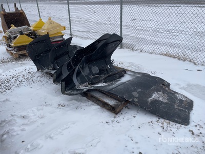 Quantity of (4) Fenders - Fits Case IH 4440 Sprayer