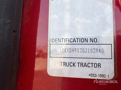 2016 Kenworth T680 6x4 Cabeza Tractora Cabina Dormitorio (Inoperable)