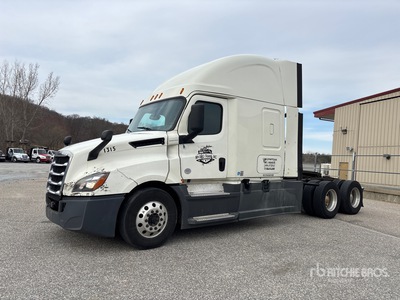 2018 Freightliner Cascadia 126 6x4 T/A Sleeper Truck Tractor