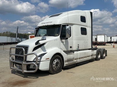 2023 Volvo VNL 6x4 3- Achs Sattelzugmaschine mit Schlafkabine