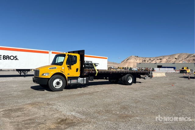 2020 Freightliner M2 4x2 Flatbed Truck