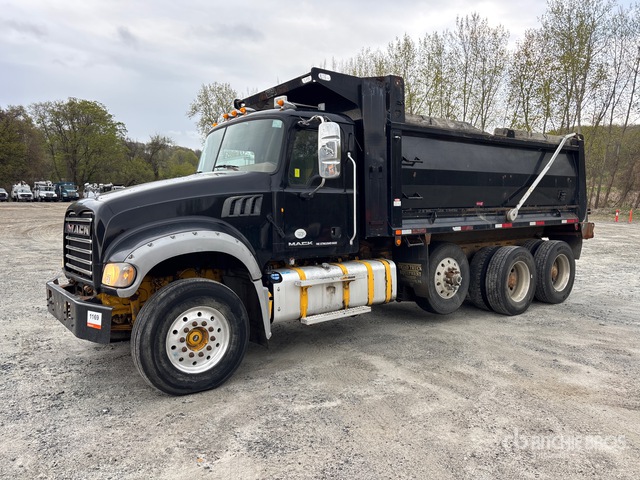 2015 Mack GU713 Granite 8x4 Tri/A Dump Truck