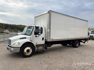 2016 Freightliner M2 106 4x2 バントラック