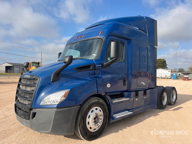 2019 Freightliner Cascadia 116 2019 Freightliner Cascadia 116 6X4 T/A Sleeper Truck Tractor