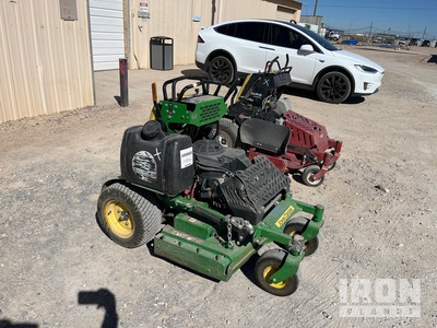 2014 John Deere 636M Stand-On Cortacesped