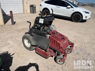 2021 Exmark Staris Stand-On Cortacesped